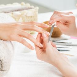 Trattamenti per le mani a Vicenza curativi ed estetici